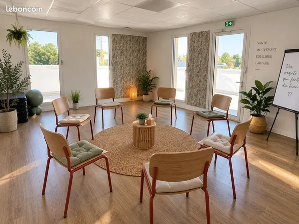 Salle professionnelle polyvalente de 34 m²