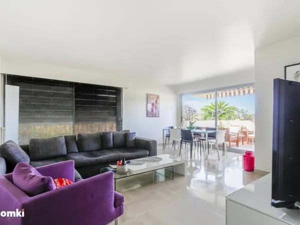 Appartement T4 de 101 m² à Nice 06300, Avenue du Mont Alban