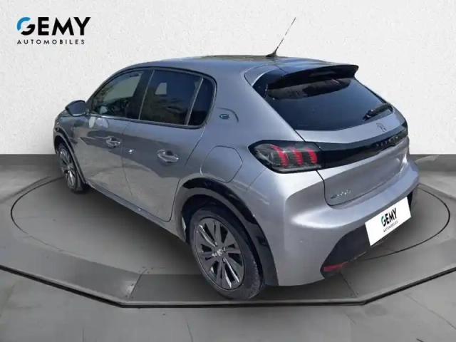 Peugeot 208 electrique 50 kwh 136ch — photo 7