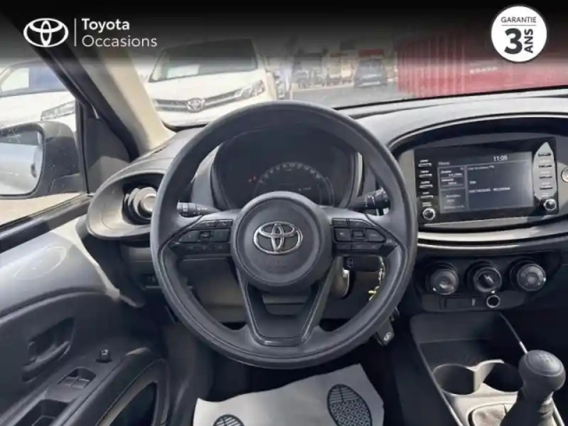 Toyota Aygo X 1.0 vvt-i 72ch active business — photo 9
