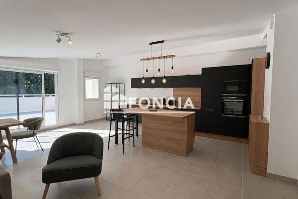 Appartement meublé 4 pièces 96 m²