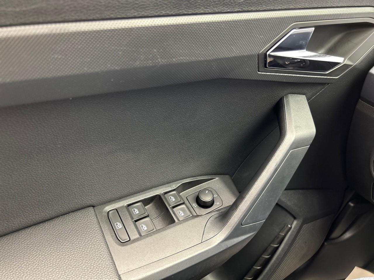 Seat Arona 1.0 tsi 95 ch start/stop bvm5 urban — photo 30