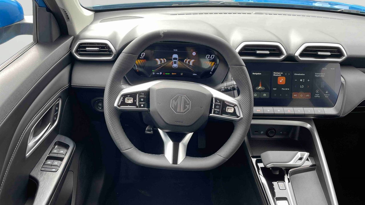 MG ZS 1.5 L Hybrid+ 197 ch — photo 13