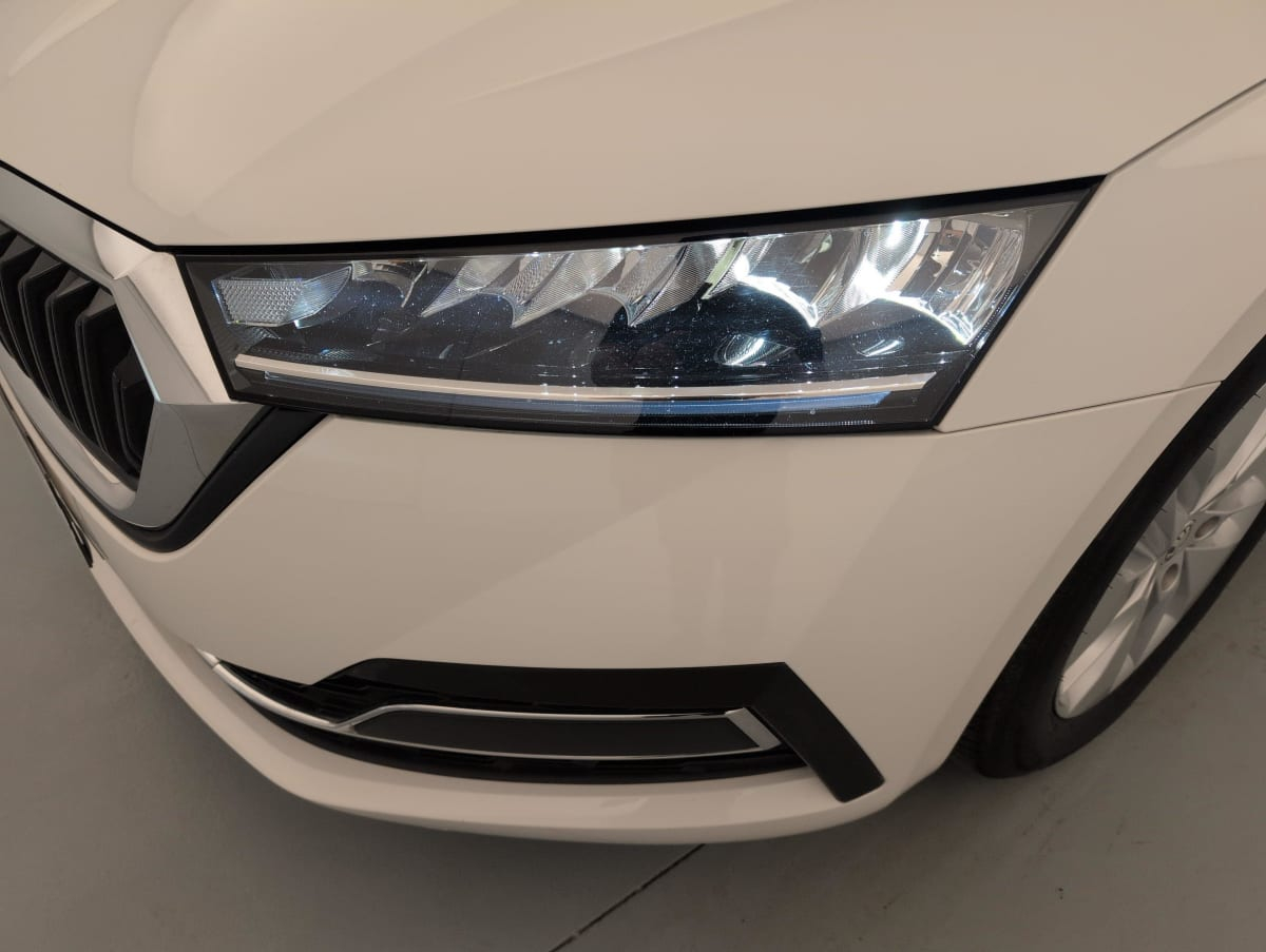Skoda Octavia Combi — photo 20