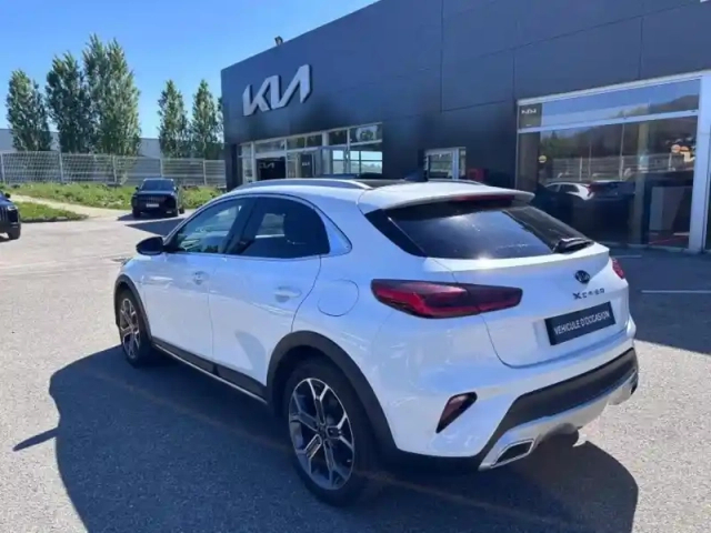 Kia Xceed 1.6 gdi 105ch + plug-in 60.5ch premium dct6 — photo 7