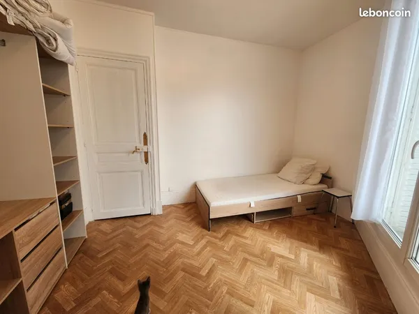 Chambre collocation étudiante 15m2
