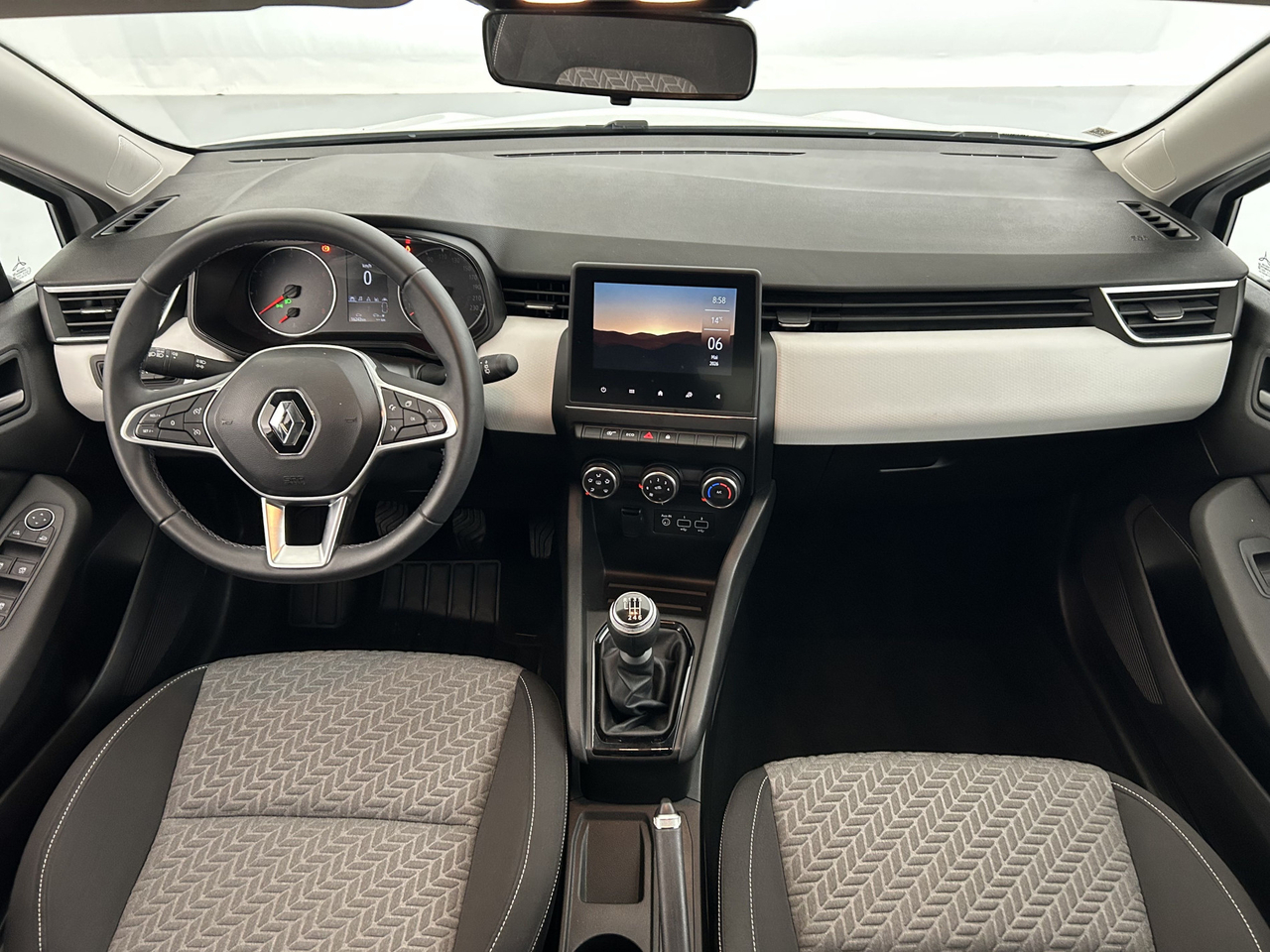 Renault Clio 5 — photo 29