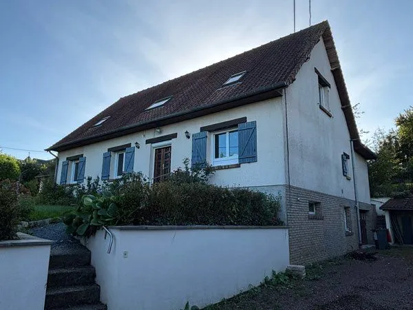 YONVAL - Grande maison familiale de 200 m² - 6 chambres - Terrain de 1 320 m²