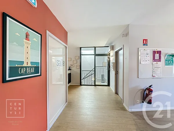 Local 7 pièces 159 m²