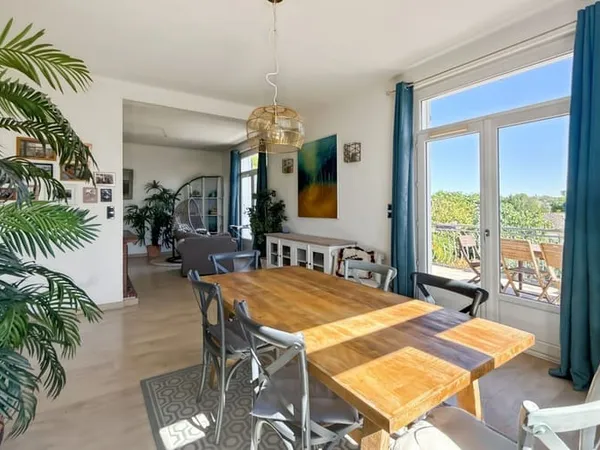 Maison 5 pièces 168 m²