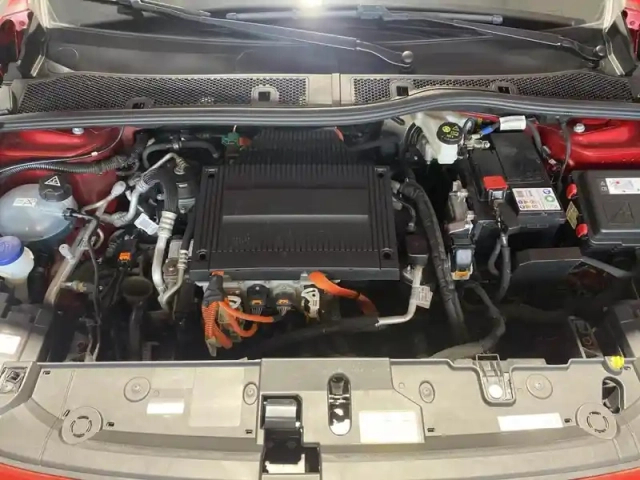 Opel Corsa electric 136ch edition — photo 8