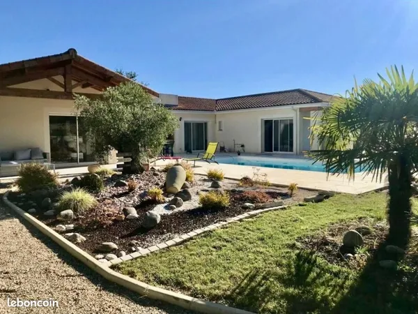 Maison 6 pièces 199 m²