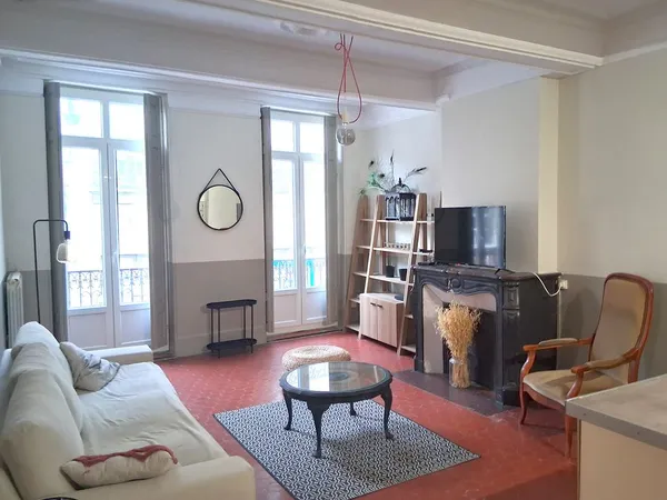 Colocation, appartement meublé et équipé - 3 chambres - 100 mètres des Allées Paul Riquet - Béziers