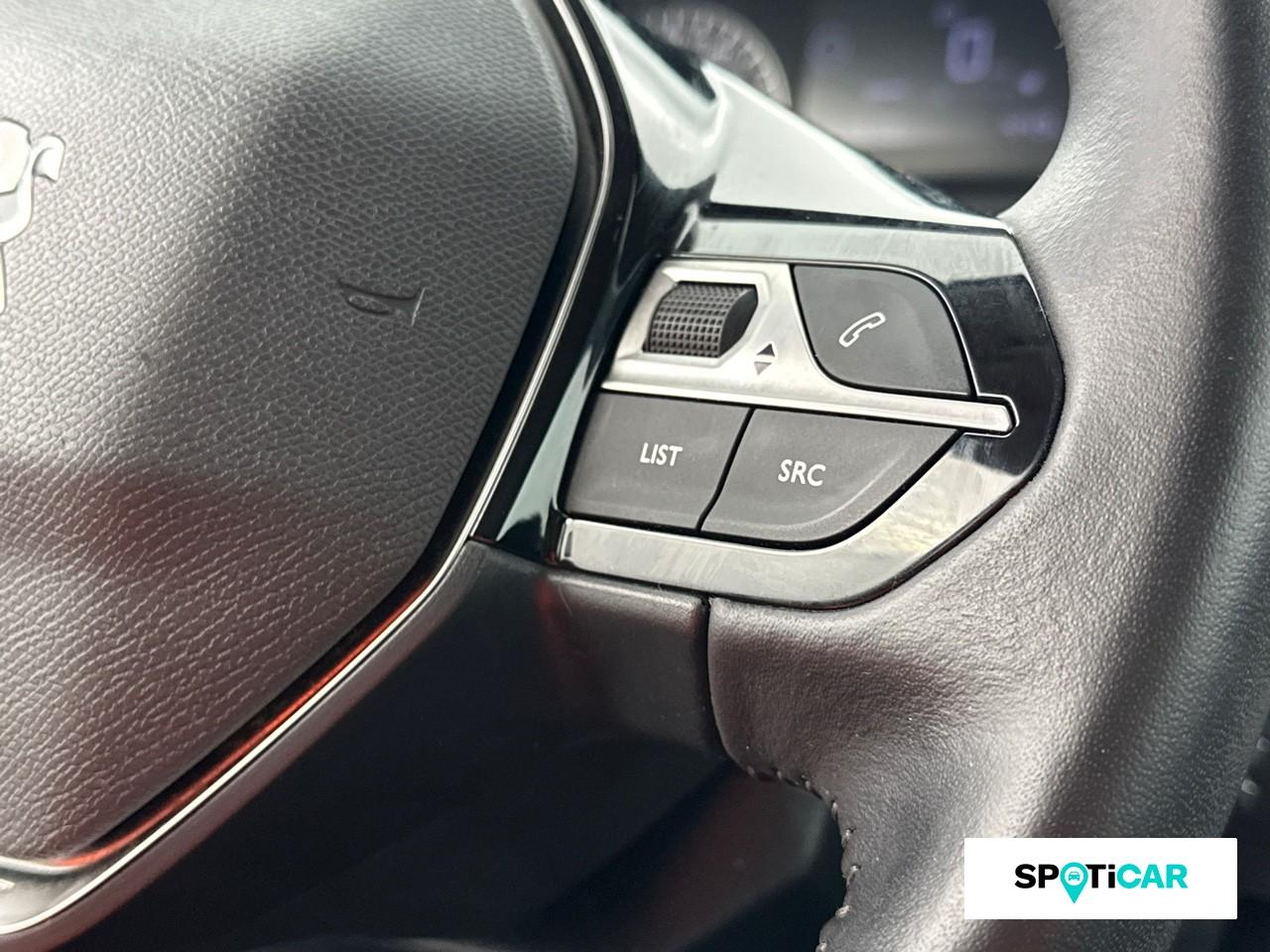 Peugeot 208 puretech 75 s&s active — photo 18