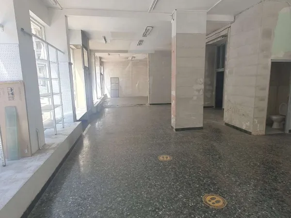 LOCATION PURE LOCAL 153M² NICE RIQUIER