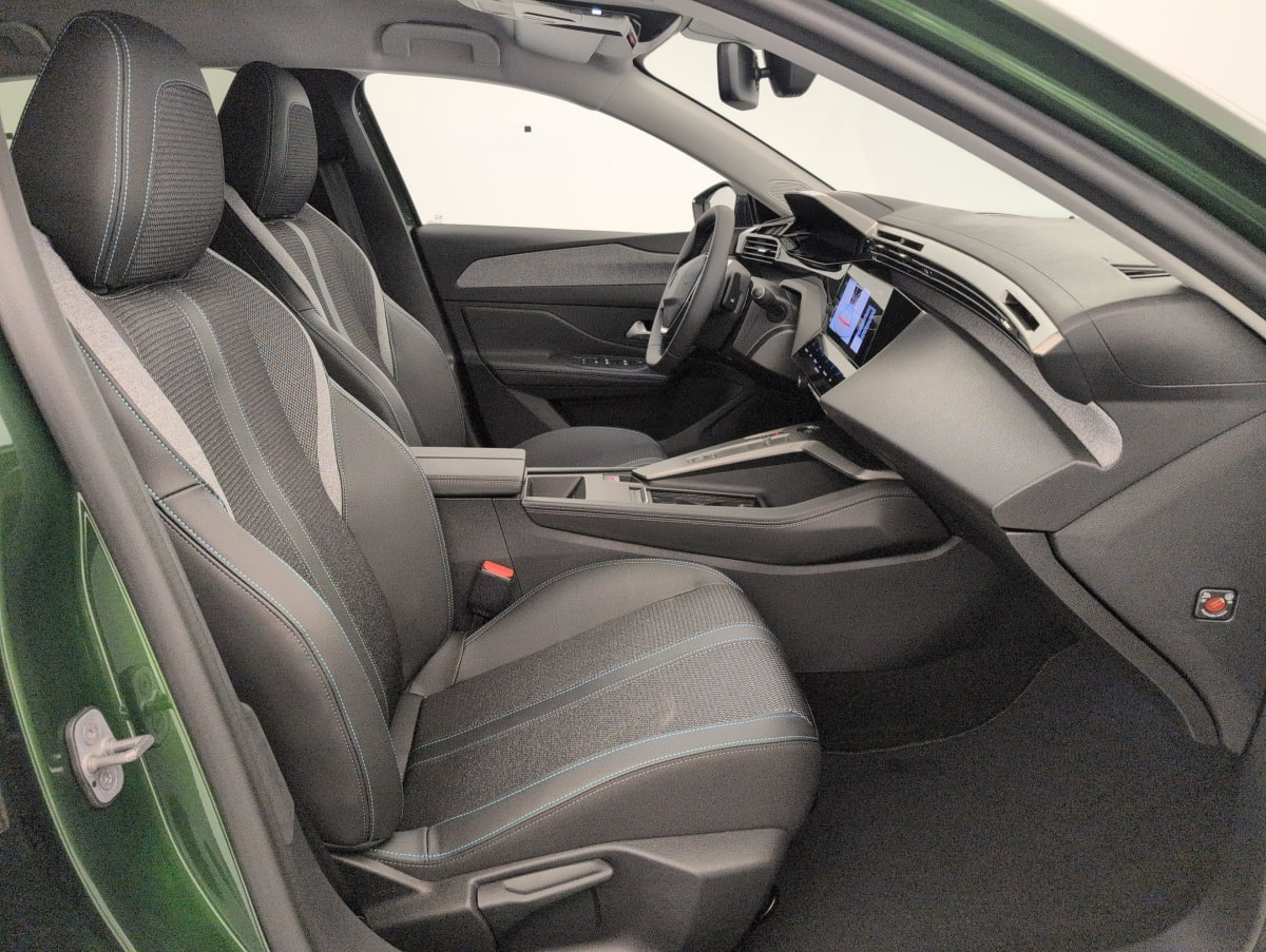 Peugeot 308 — photo 9