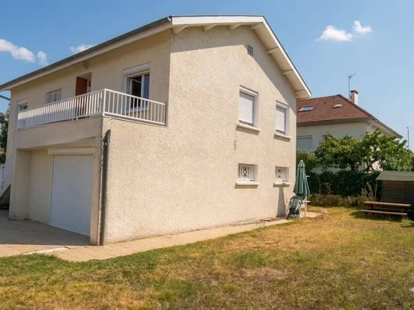 Maison 7 pièces 132 m²