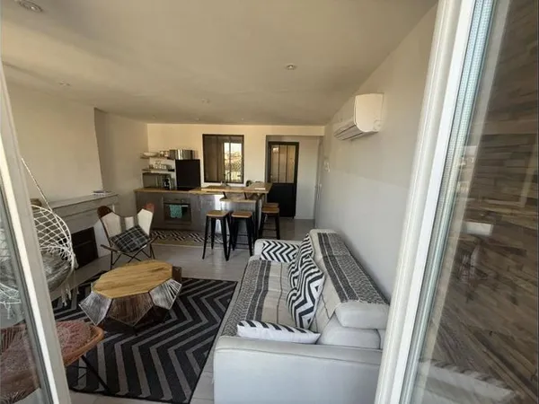 T2 Liberté Balcon Clim - Bail meublé (A libérer 90 nuits durant l'été)