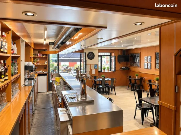 Fonds de commerce bar 73 m²