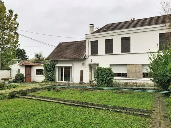 Belle maison à la campagne à rénovée