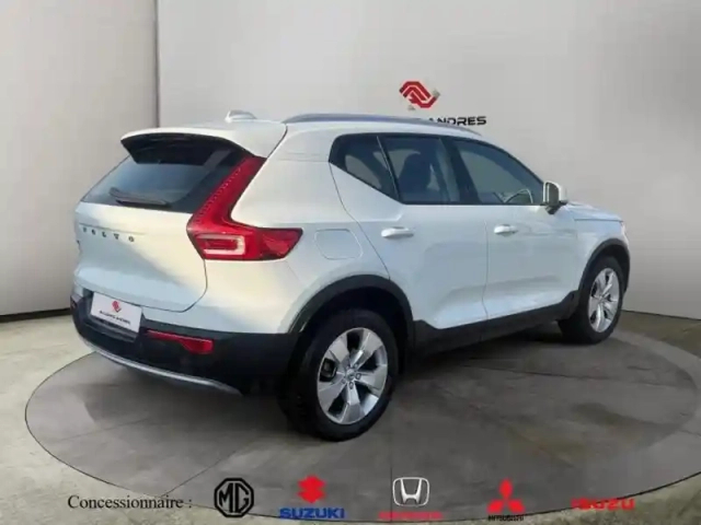 Volvo Xc40 t2 129ch momentum — photo 5