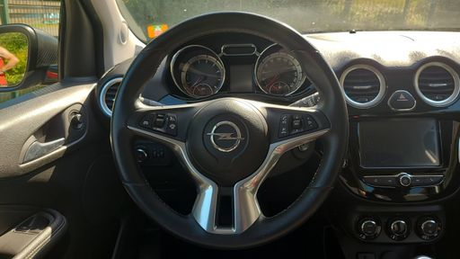 Opel Adam 1.4 87 - Rocks – 2018 – 129788 km – Essence – Boîte Manuelle — photo 26