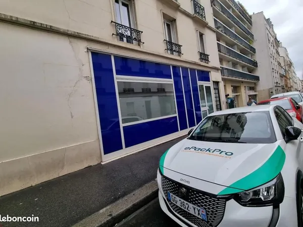 Bureau 61 m²