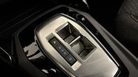 Peugeot 2008 1.2 Hybrid 145ch Style e-DCS6 — photo 29