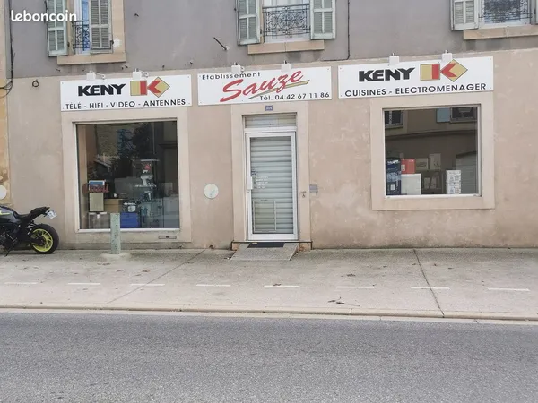 Commerce Vente Peyrolles-en-Provence 100m² 30000€