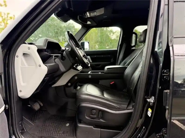Land Rover Defender 110 d300 mhev bva8 x-dynamic — photo 118