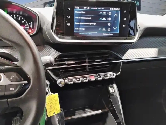 Peugeot 208 bluehdi 100 s&amp;s bvm6 style — photo 22