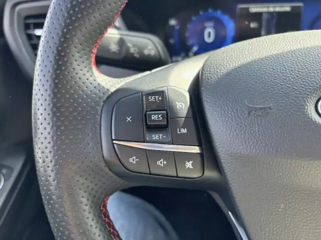 Ford Kuga 2.5 duratec 225ch phev st-line bva — photo 17