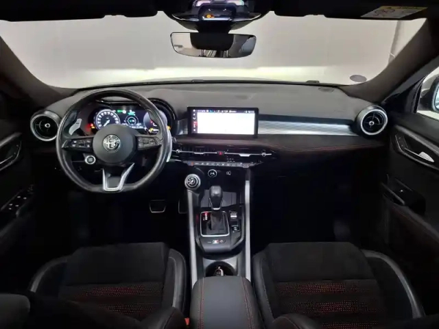 Alfa Romeo Tonale 1.3 hybride rechargeable phev 280ch at6 q4 — photo 18