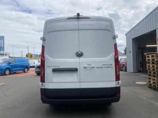 Maxus Deliver9 fg e- l3h2 72 kwh double porte coulissante — photo 6