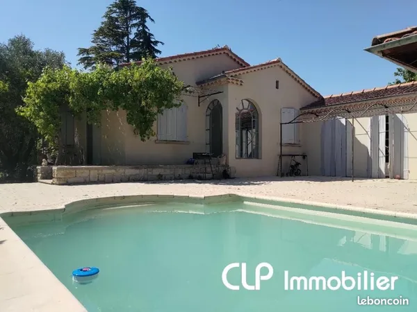 Villa 6 pièces 170 m²