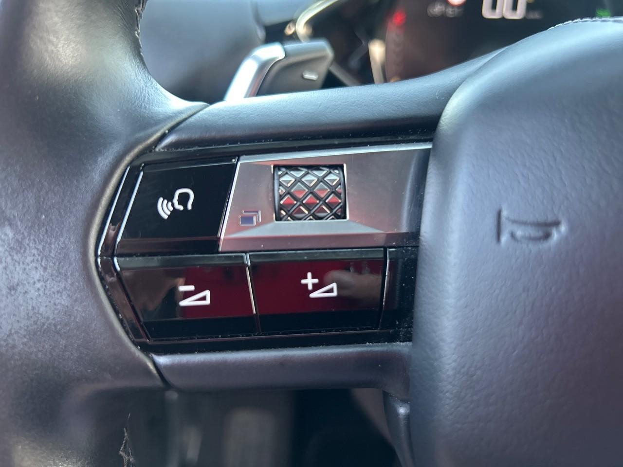Ds Ds 3 crossback puretech 130ch grand chic automatique 7cv — photo 14