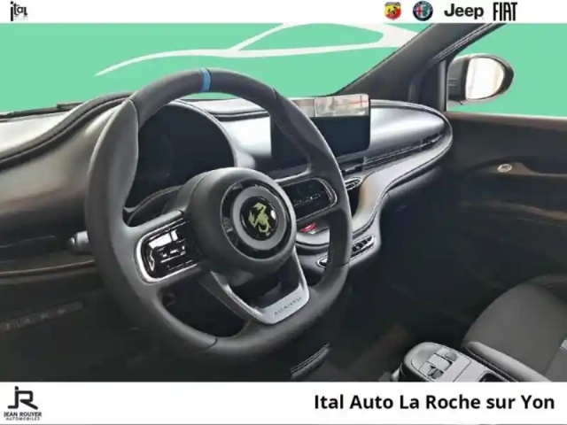 Abarth 500 e 155ch 42kwh  4cv (prime cee de 3600? déduit) — photo 8