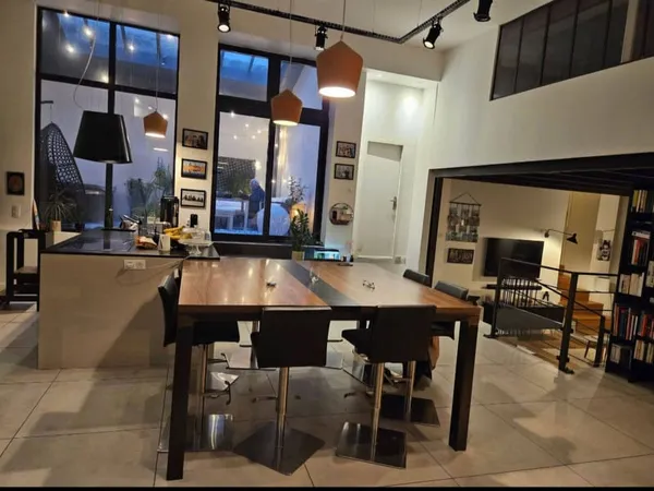 Appartement 6 pièces 143 m²