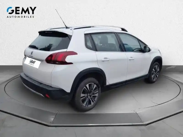Peugeot 2008 1.2 puretech 110ch s&amp;s eat6 — photo 23