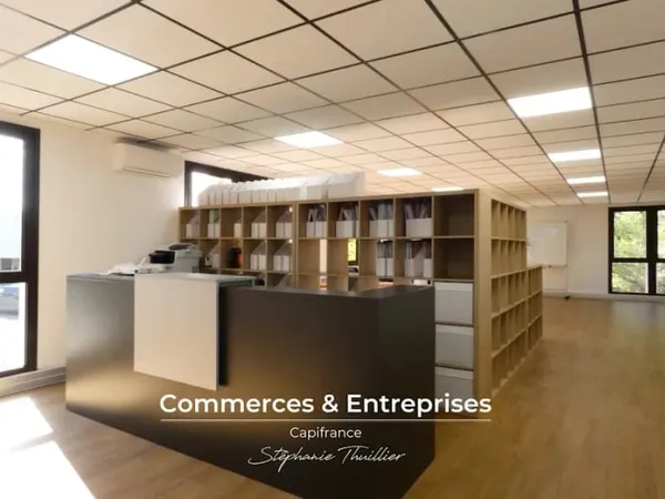 Bureaux 1 pièce 134 m²