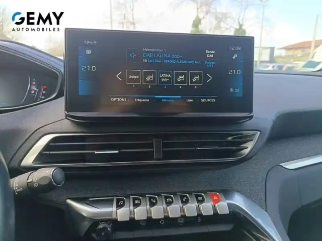 Peugeot 3008 puretech 130ch s&amp;s bvm6 — photo 18
