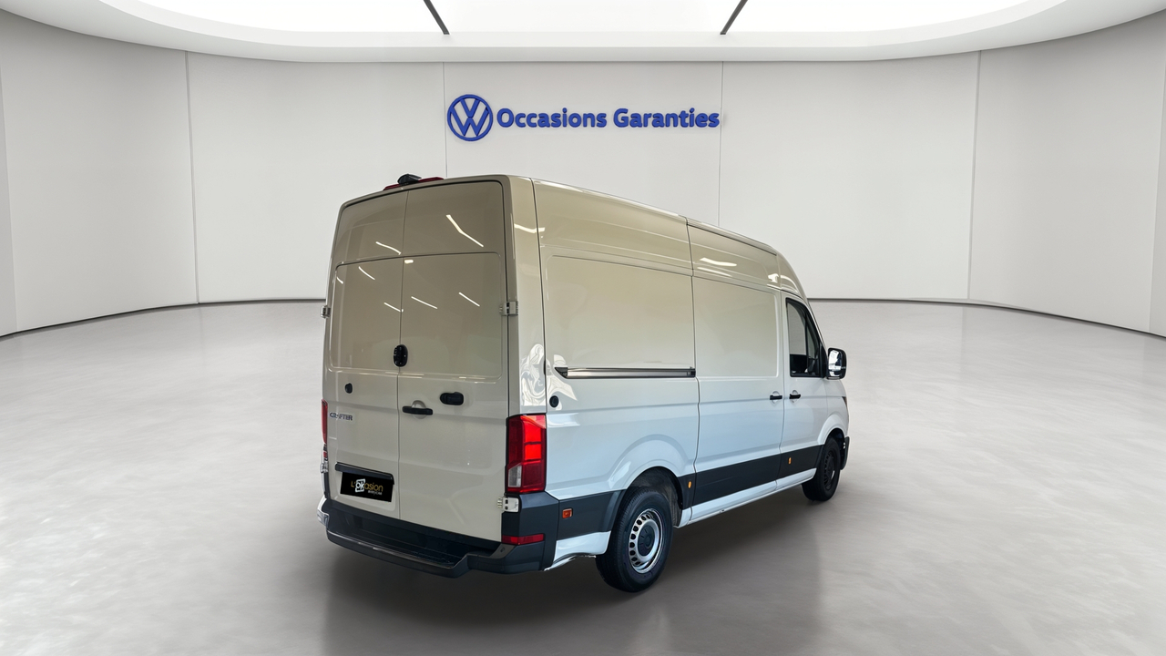 Volkswagen Utilitaires CRAFTER VAN 35 L3H3 2.0 TDI 140 CH — photo 5