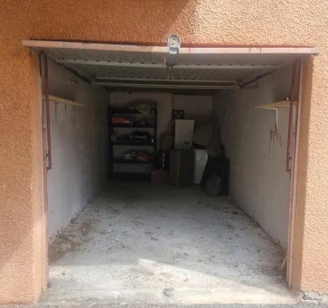 Aix en Provence : Location garage fermé dans Résidence