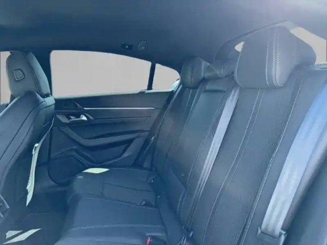 Peugeot 508 hybrid 225 e-eat8 — photo 12