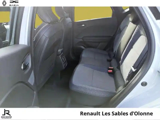 Renault Captur 1.2 tce 115ch techno - 25 — photo 4