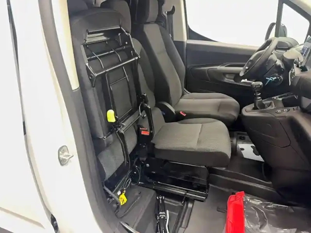 Peugeot Partner fgn diesel 100 ch m manuelle