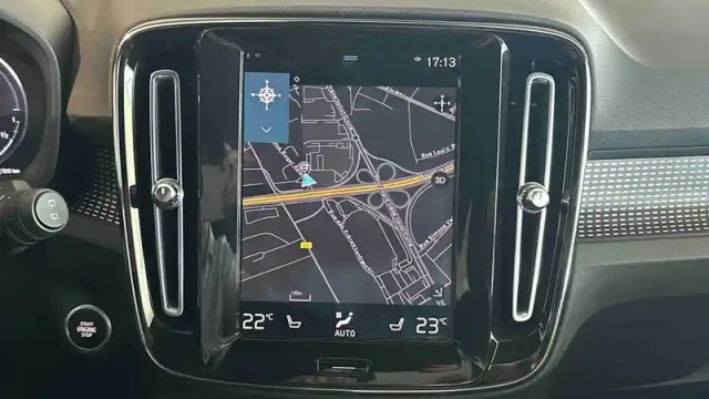 Volvo Xc40 t5 recharge 180+82 ch dct7 — photo 15