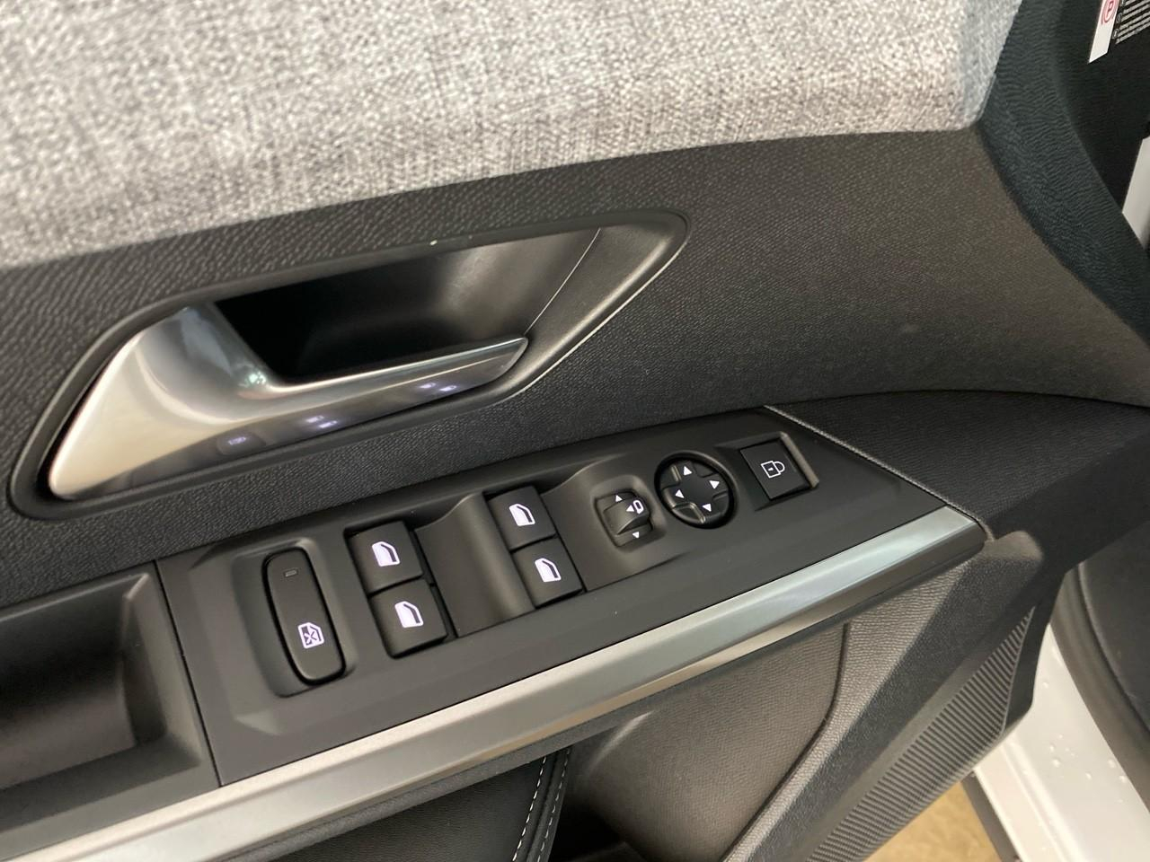 Peugeot 3008 hybrid 145 e-dcs6 allure — photo 20