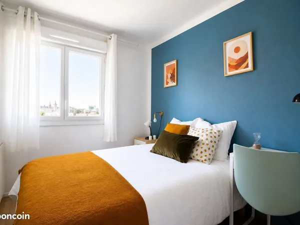 Belle chambre de 10m² à louer à Grenoble -G017