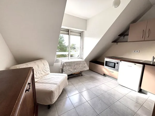 Studio 1 pièce 12 m²